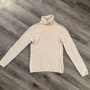 Naadam 100% Cashmere Turtleneck